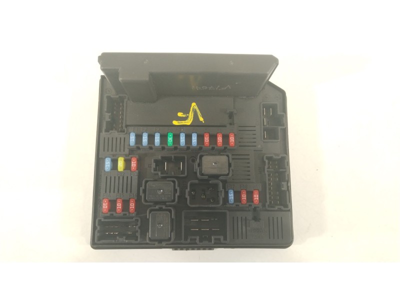 Recambio de caja reles / fusibles para nissan qashqai i (j10, nj10) 2.0 referencia OEM IAM 284B7JD00B  