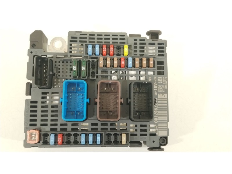 Recambio de caja reles / fusibles para peugeot 206 hatchback (2a/c) 1.4 i referencia OEM IAM 9677987180 BSMAB100 