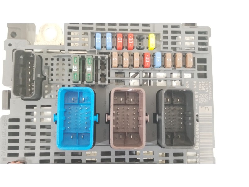 Recambio de caja reles / fusibles para peugeot 206 hatchback (2a/c) 1.4 i referencia OEM IAM 9677987180 BSMAB100 