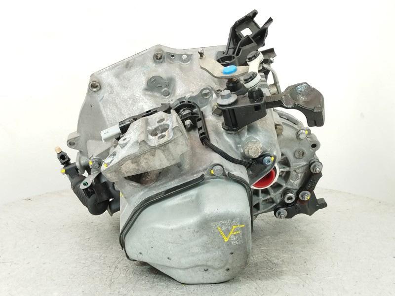 Recambio de caja cambios para citroën c3 iii (sx) 1.2 puretech 82 referencia OEM IAM 20A704  