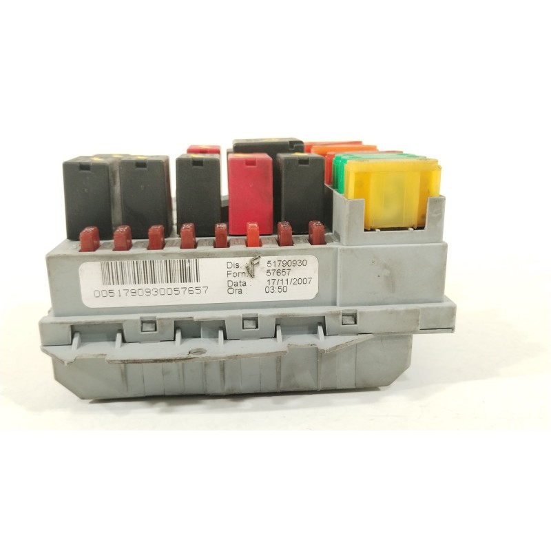 Recambio de caja reles / fusibles para fiat bravo ii (198_) 1.4 t-jet (198axg1b) referencia OEM IAM 51790930  