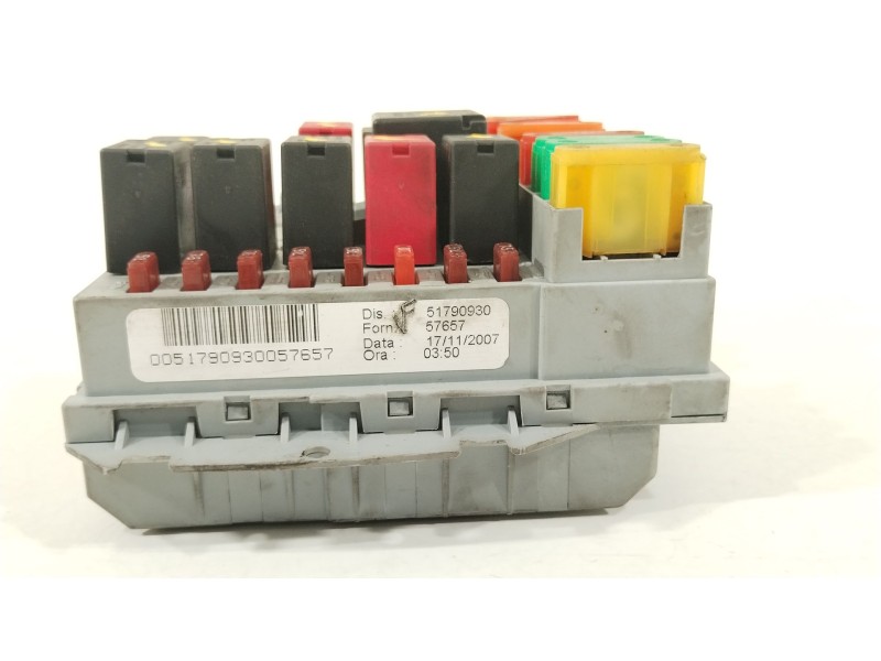 Recambio de caja reles / fusibles para fiat bravo ii (198_) 1.4 t-jet (198axg1b) referencia OEM IAM 51790930  