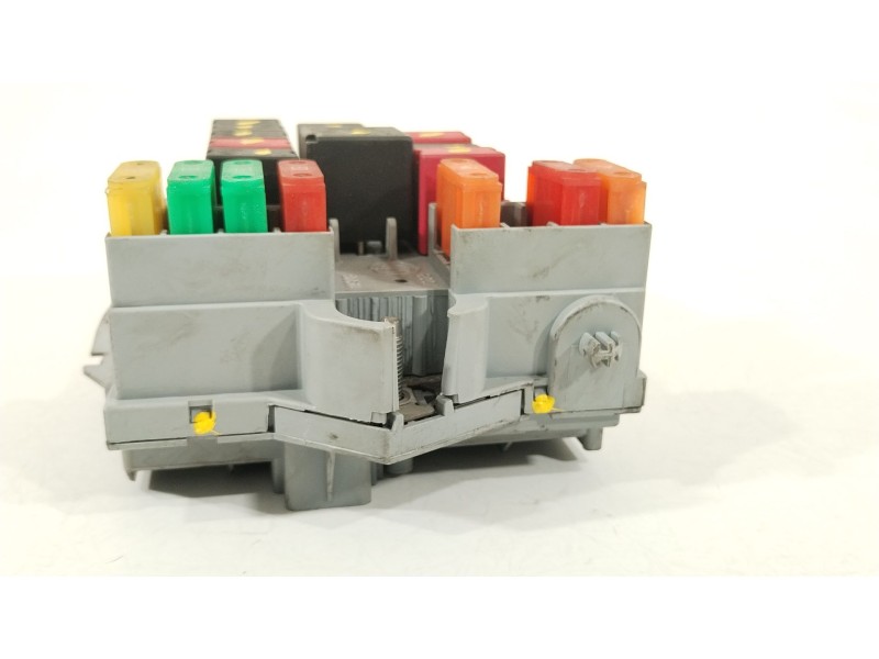Recambio de caja reles / fusibles para fiat bravo ii (198_) 1.4 t-jet (198axg1b) referencia OEM IAM 51790930  