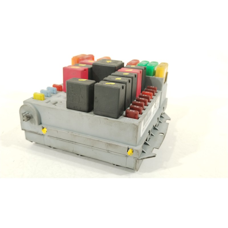Recambio de caja reles / fusibles para fiat bravo ii (198_) 1.4 t-jet (198axg1b) referencia OEM IAM 51790930  