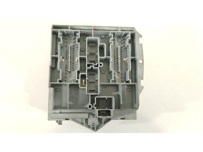 Recambio de caja reles / fusibles para fiat bravo ii (198_) 1.4 t-jet (198axg1b) referencia OEM IAM 51790930  