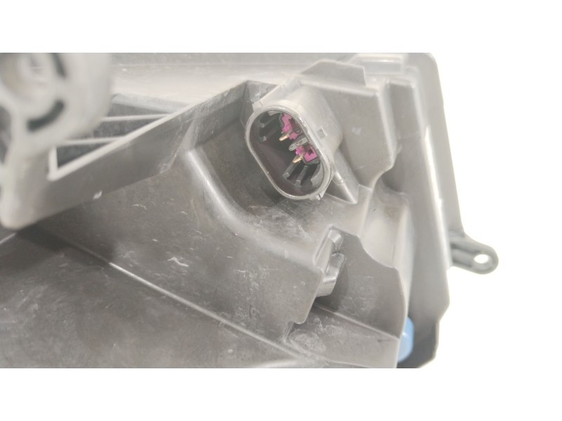Recambio de faro antiniebla derecho para seat leon st (5f8) 1.4 tsi referencia OEM IAM 575941700A 1ND01299902 