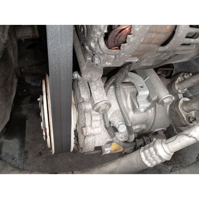 Recambio de compresor aire acondicionado para peugeot 208 i (ca_, cc_) 1.4 vti referencia OEM IAM 9822826880  