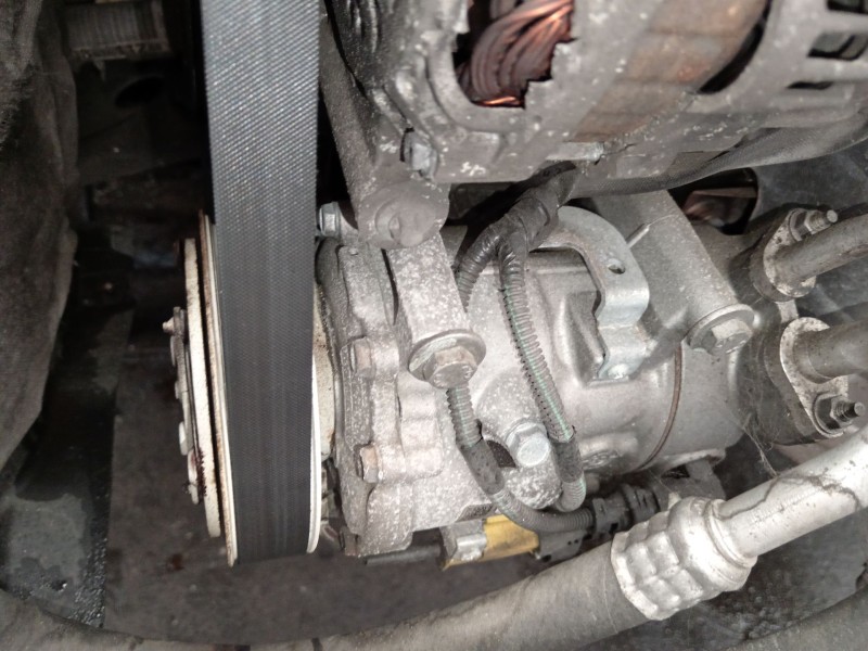 Recambio de compresor aire acondicionado para peugeot 208 i (ca_, cc_) 1.4 vti referencia OEM IAM 9822826880  