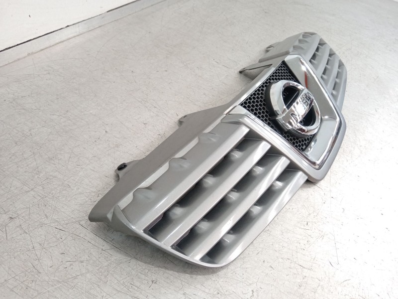 Recambio de rejilla delantera para nissan qashqai i (j10, nj10) 1.5 dci referencia OEM IAM 62310JD000 62310JD00B 