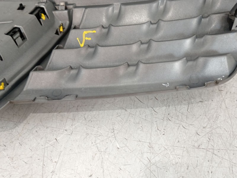 Recambio de rejilla delantera para nissan qashqai i (j10, nj10) 1.5 dci referencia OEM IAM 62310JD000 62310JD00B 