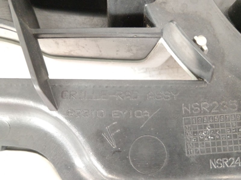 Recambio de rejilla delantera para nissan qashqai i (j10, nj10) 1.5 dci referencia OEM IAM 62310EY10A 62313EY10A 