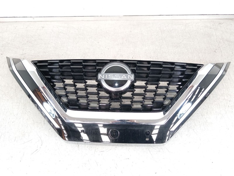 Recambio de rejilla delantera para nissan qashqai iii (j12) 1.3 dig-t referencia OEM IAM 623106UAA 623106UA0A 