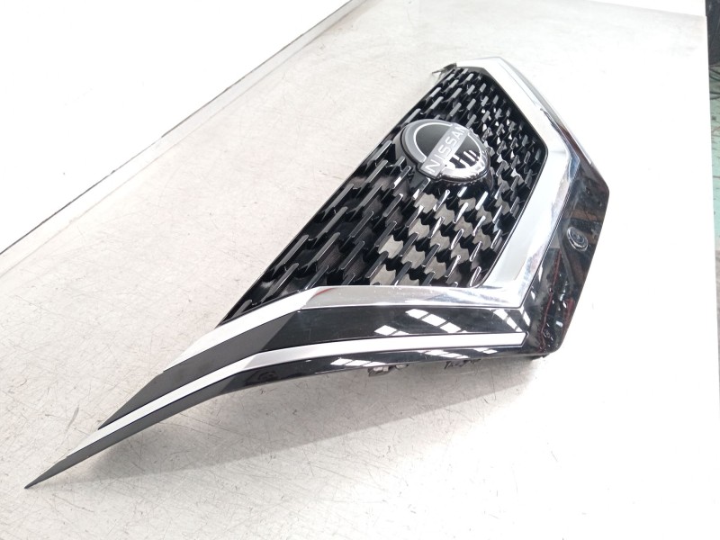 Recambio de rejilla delantera para nissan qashqai iii (j12) 1.3 dig-t referencia OEM IAM 623106UAA 623106UA0A 