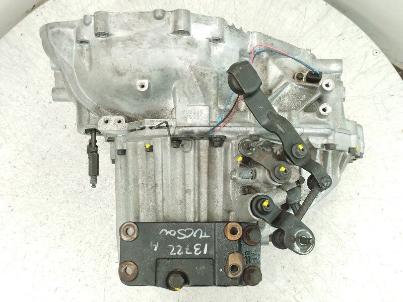 Recambio de caja cambios para hyundai tucson (jm) 2.0 crdi referencia OEM IAM S615JE M5GF2 DDC2WD