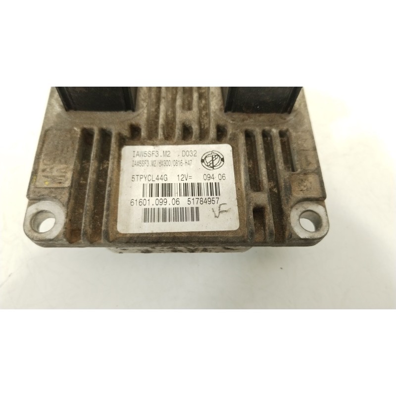 Recambio de centralita motor uce para fiat grande punto (199_) 1.4 (199axb1a) referencia OEM IAM 51784957 IAW5SF3M2 