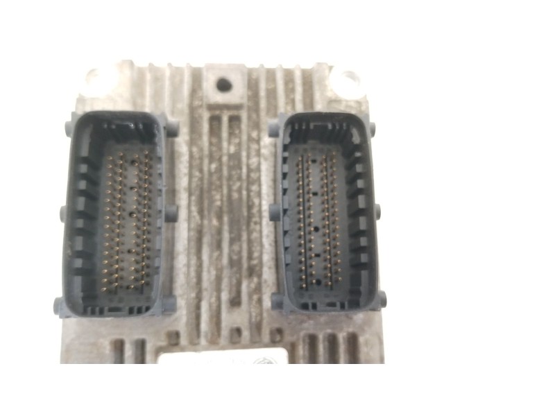 Recambio de centralita motor uce para fiat grande punto (199_) 1.4 (199axb1a) referencia OEM IAM 51784957 IAW5SF3M2 