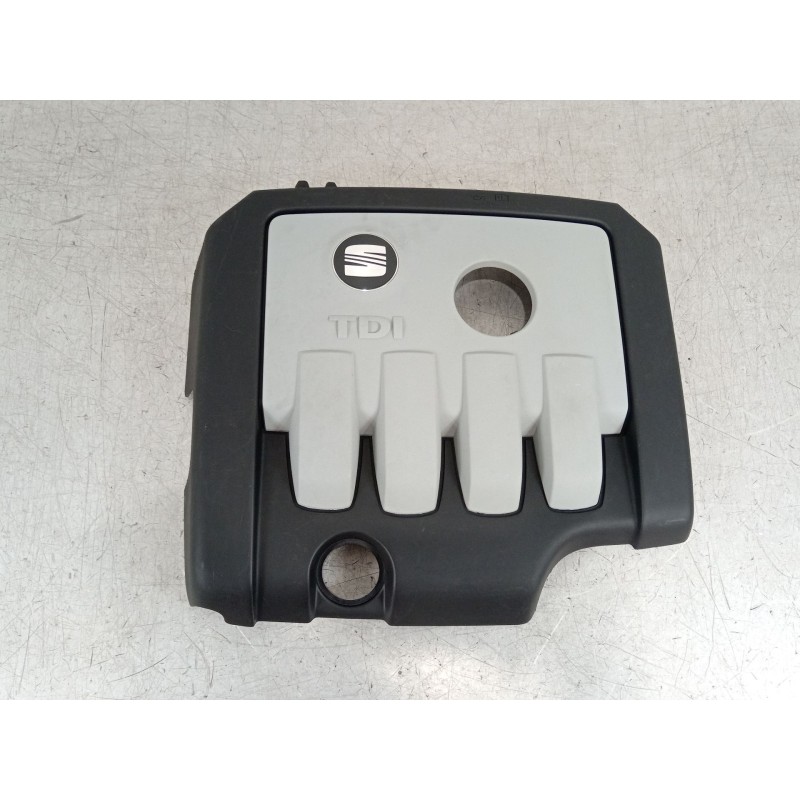 Recambio de tapa motor para seat toledo iii (5p2) 2.0 tdi referencia OEM IAM 03G103925BF 03G103925BT 03G103925BP
