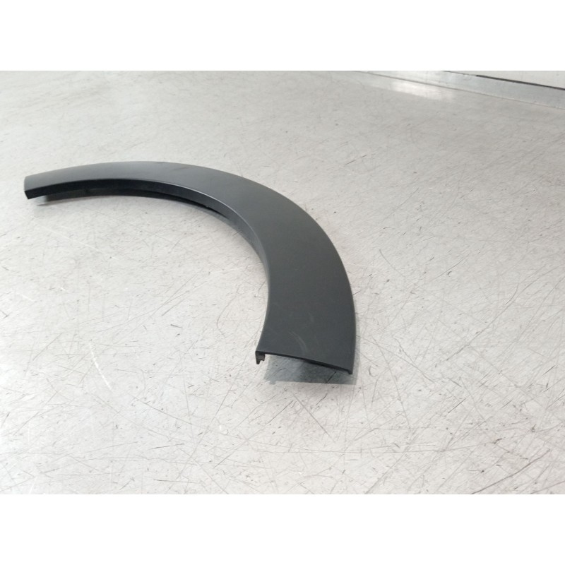 Recambio de aletin trasero izquierdo para citroën c3 iii (sx) 1.2 puretech 82 referencia OEM IAM 9812088880  