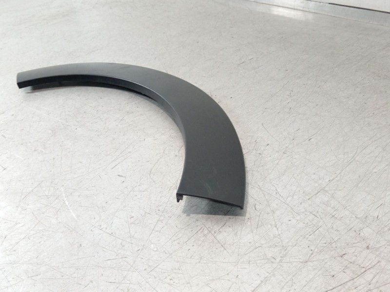 Recambio de aletin trasero izquierdo para citroën c3 iii (sx) 1.2 puretech 82 referencia OEM IAM 9812088880  