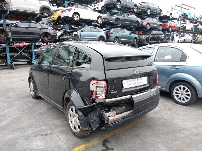 audi a2 (8z0) del año 2001