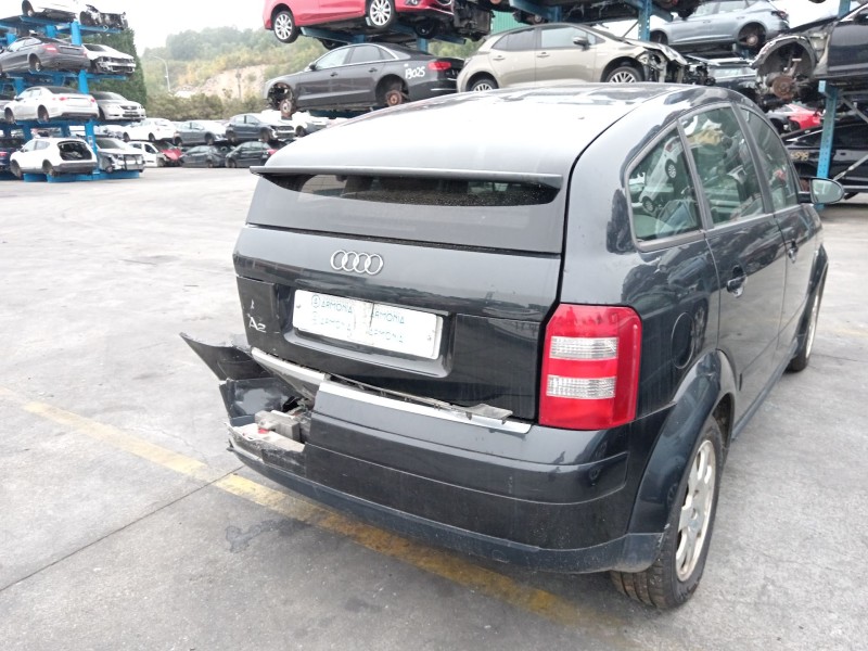 audi a2 (8z0) del año 2001