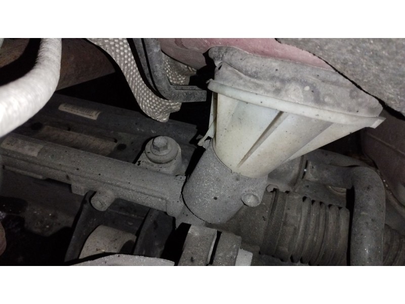 Recambio de cremallera direccion para ford fiesta vi (cb1, ccn) 1.6 tdci referencia OEM IAM 8V513200DE  