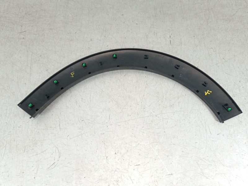 Recambio de aletin delantero izquierdo para citroën c3 iii (sx) 1.2 puretech 82 referencia OEM IAM 9812088680  