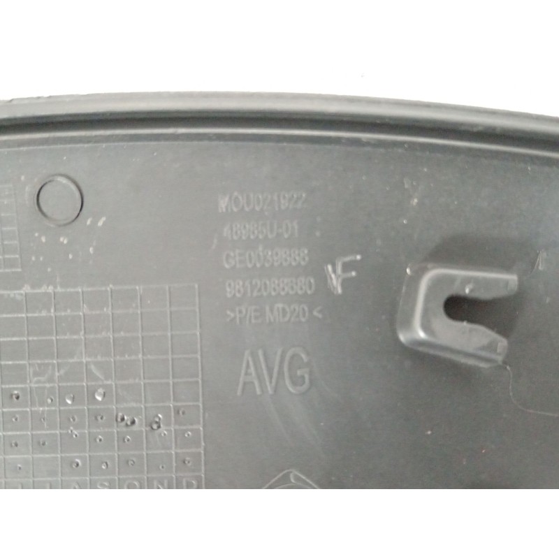 Recambio de aletin delantero izquierdo para citroën c3 iii (sx) 1.2 puretech 82 referencia OEM IAM 9812088680  