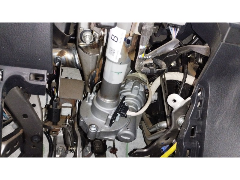 Recambio de columna direccion para toyota yaris (_p13_) 1.5 hybrid (nhp130_) referencia OEM IAM JJ301002130  AV1608001013