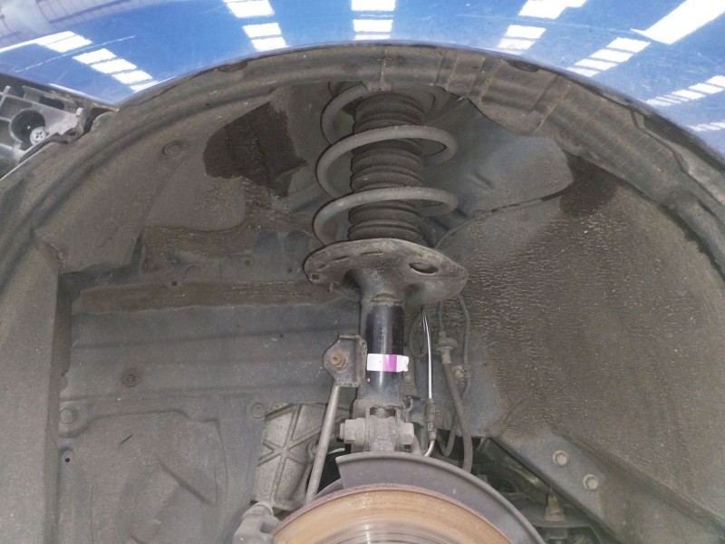 Recambio de amortiguador delantero izquierdo para toyota auris (_e18_) 1.6 (zre181_, zre185_) referencia OEM IAM 4852002E00  