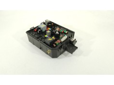Recambio de caja reles / fusibles para opel corsa e (x15) 1.3 cdti (08, 68) referencia OEM IAM 39068007   2