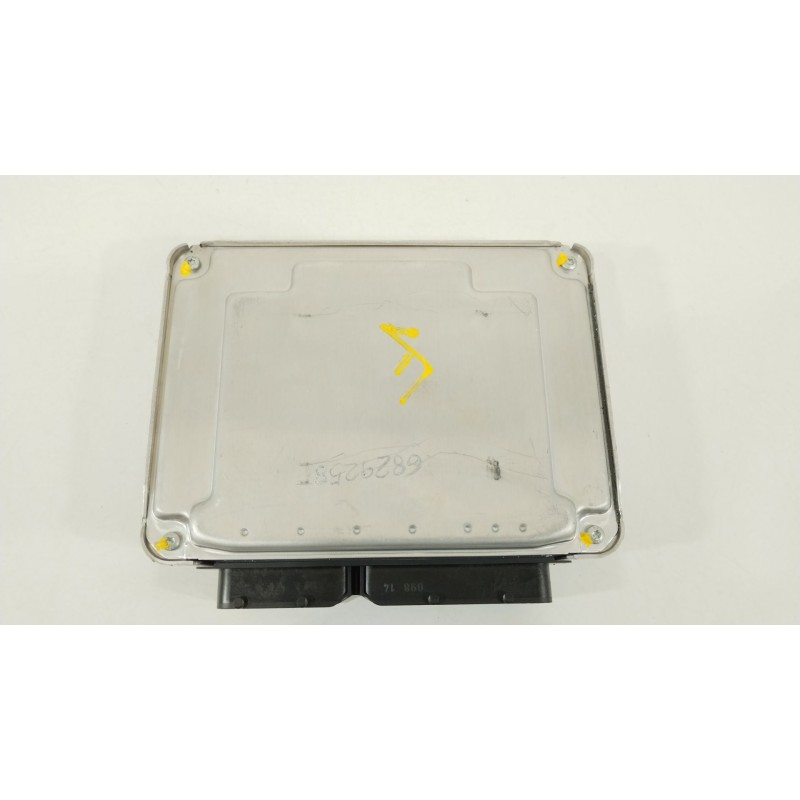 Recambio de centralita motor uce para audi a4 b6 (8e2) 1.9 tdi referencia OEM IAM 038906019LJ 0281011222 