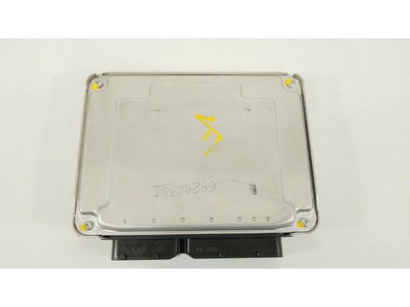 Recambio de centralita motor uce para audi a4 b6 (8e2) 1.9 tdi referencia OEM IAM 038906019LJ 0281011222 