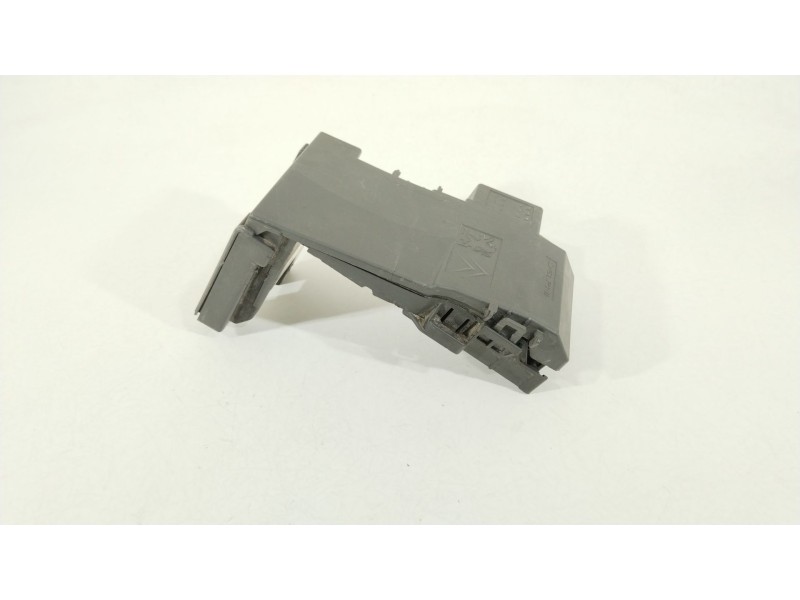 Recambio de caja reles / fusibles para peugeot 5008 (0u_, 0e_) 1.6 hdi referencia OEM IAM 9666527580 97993N 