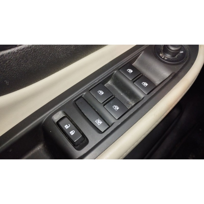 Recambio de mando elevalunas delantero izquierdo para opel mokka / mokka x (j13) 1.6 cdti (_76) referencia OEM IAM   