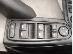 Recambio de mando elevalunas delantero izquierdo para citroën c4 grand picasso i (ua_) 2.0 hdi 138 referencia OEM IAM   
