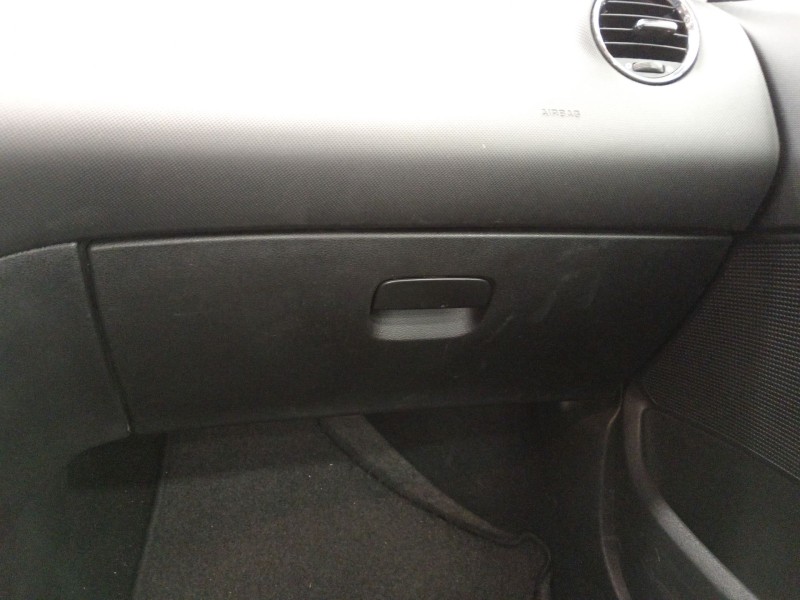 Recambio de guantera para peugeot 308 i (4a_, 4c_) 1.6 hdi referencia OEM IAM   