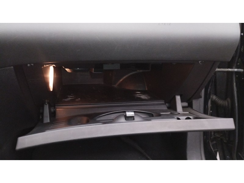 Recambio de guantera para peugeot 308 sw i (4e_, 4h_) 1.6 hdi referencia OEM IAM 8226KX  