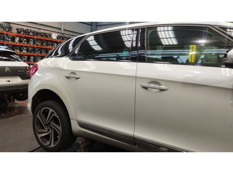 Recambio de puerta trasera derecha para citroën ds5 2.0 bluehdi 180 referencia OEM IAM   