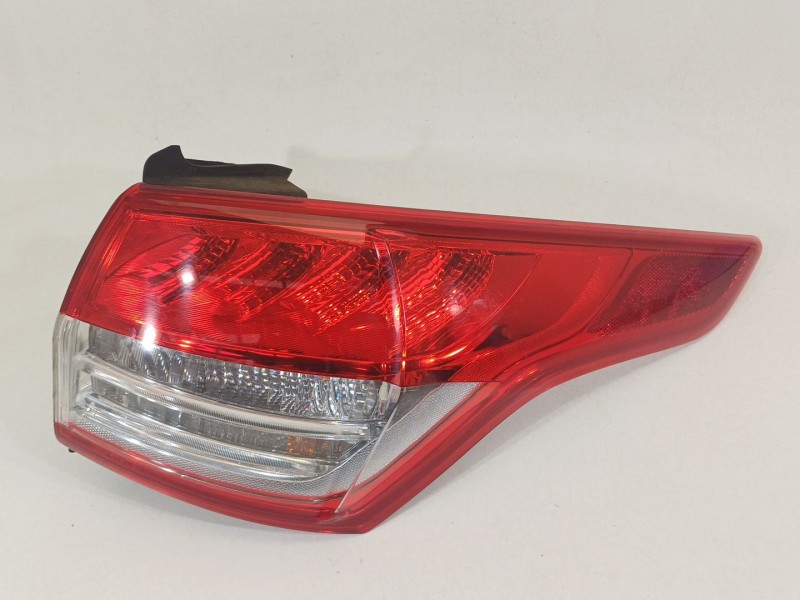 Recambio de piloto trasero derecho para ford kuga ii (dm2) 2.0 tdci referencia OEM IAM CV4413404BH  