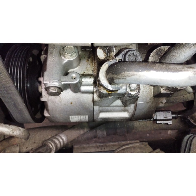 Recambio de compresor aire acondicionado para volkswagen golf vi (5k1) 1.6 tdi referencia OEM IAM 8FK351135 72440445 