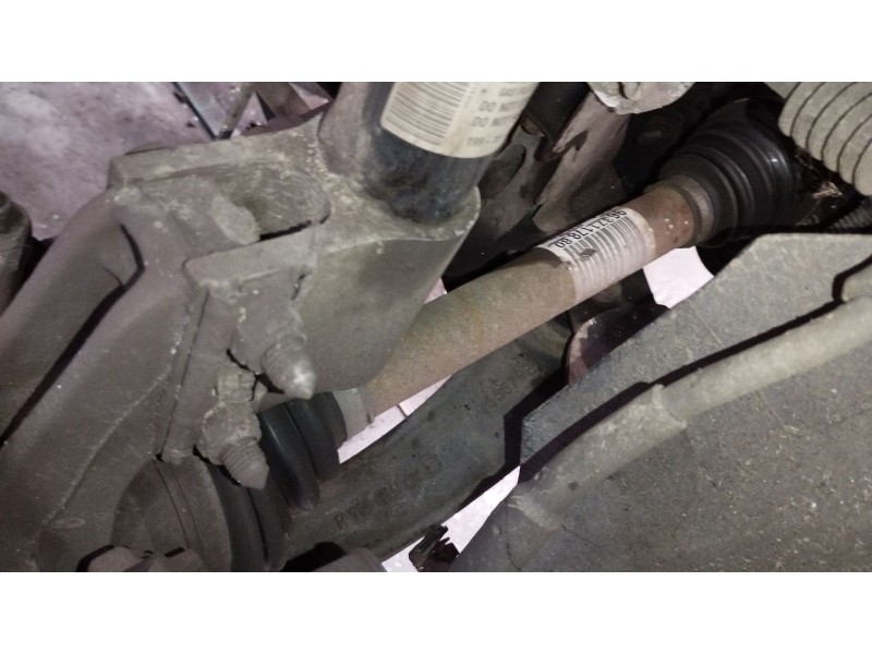 Recambio de transmision delantera derecha para peugeot partner tepee 1.6 bluehdi 100 referencia OEM IAM 9637117880  