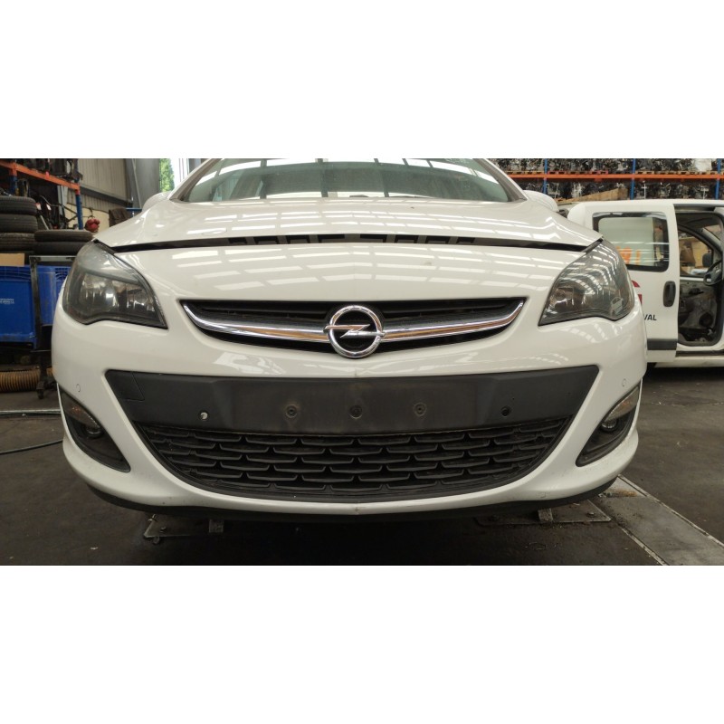 Recambio de paragolpes delantero para opel astra j sports tourer (p10) 1.4 turbo (35) referencia OEM IAM   