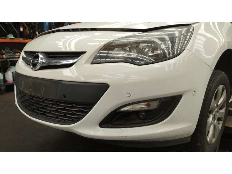 Recambio de paragolpes delantero para opel astra j sports tourer (p10) 1.4 turbo (35) referencia OEM IAM   