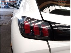Recambio de piloto trasero izquierdo para peugeot 208 ii (ub_, up_, uw_, uj_) 1.5 bluehdi 100 referencia OEM IAM 9823216780  