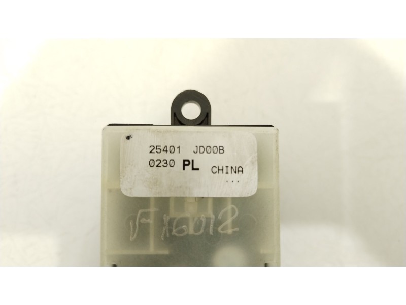 Recambio de mando elevalunas delantero izquierdo para nissan qashqai i (j10, nj10) 2.0 dci referencia OEM IAM 25401JD00B  