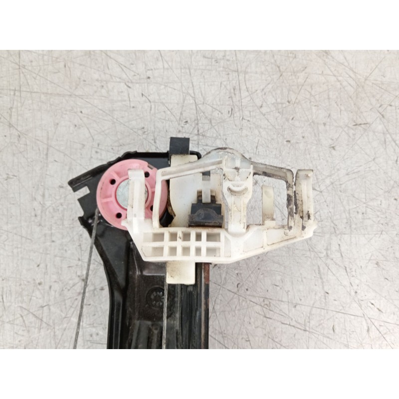 Recambio de elevalunas delantero izquierdo para fiat bravo ii (198_) 1.4 t-jet (198axg1b) referencia OEM IAM 51779572  