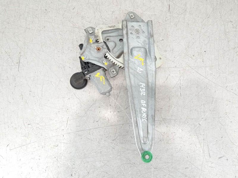 Recambio de elevalunas delantero izquierdo para toyota auris (_e15_) 1.4 (zze150_) referencia OEM IAM 6982002330 857100D100 