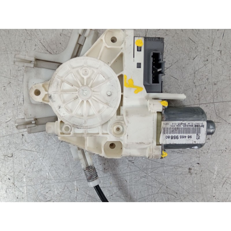 Recambio de elevalunas trasero izquierdo para peugeot 407 sw (6e_, 6d_) 2.0 hdi 135 referencia OEM IAM 9646595680  