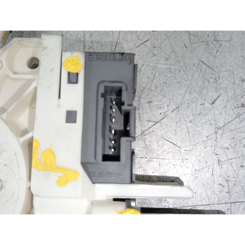 Recambio de elevalunas trasero izquierdo para peugeot 407 sw (6e_, 6d_) 2.0 hdi 135 referencia OEM IAM 9646595680  